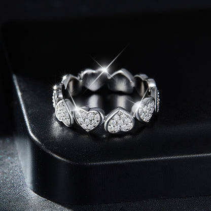 The Love String - A Luxurious And Fashionable Light Luxury Trend Jewelry Silver Ring Set With Top-quality Moissanite. It Is Made Of S925 Silver Electroplated With Platinum.