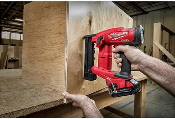 Milwaukee Electric - M18 Fuel 18GA 1/4 Narrow Crown Stapler