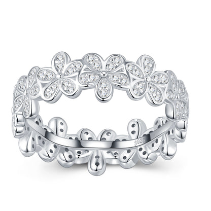 A Luxurious And Fashionable Minimalist Jewelry Ring Featuring Top-quality Moissanite, Made Of S925 Silver Electroplated With Platinum.