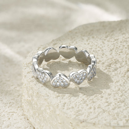 The Love String - A Luxurious And Fashionable Light Luxury Trend Jewelry Silver Ring Set With Top-quality Moissanite. It Is Made Of S925 Silver Electroplated With Platinum.